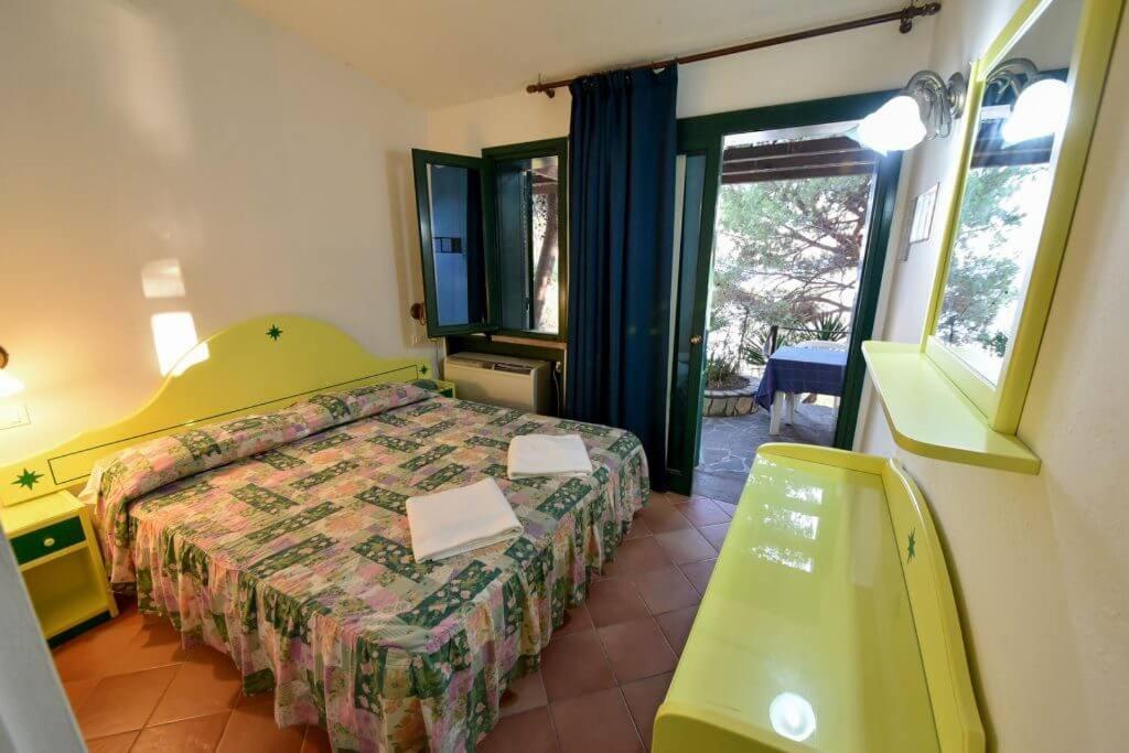 Hotel Club Torre Capovento Sperlonga Exteriör bild
