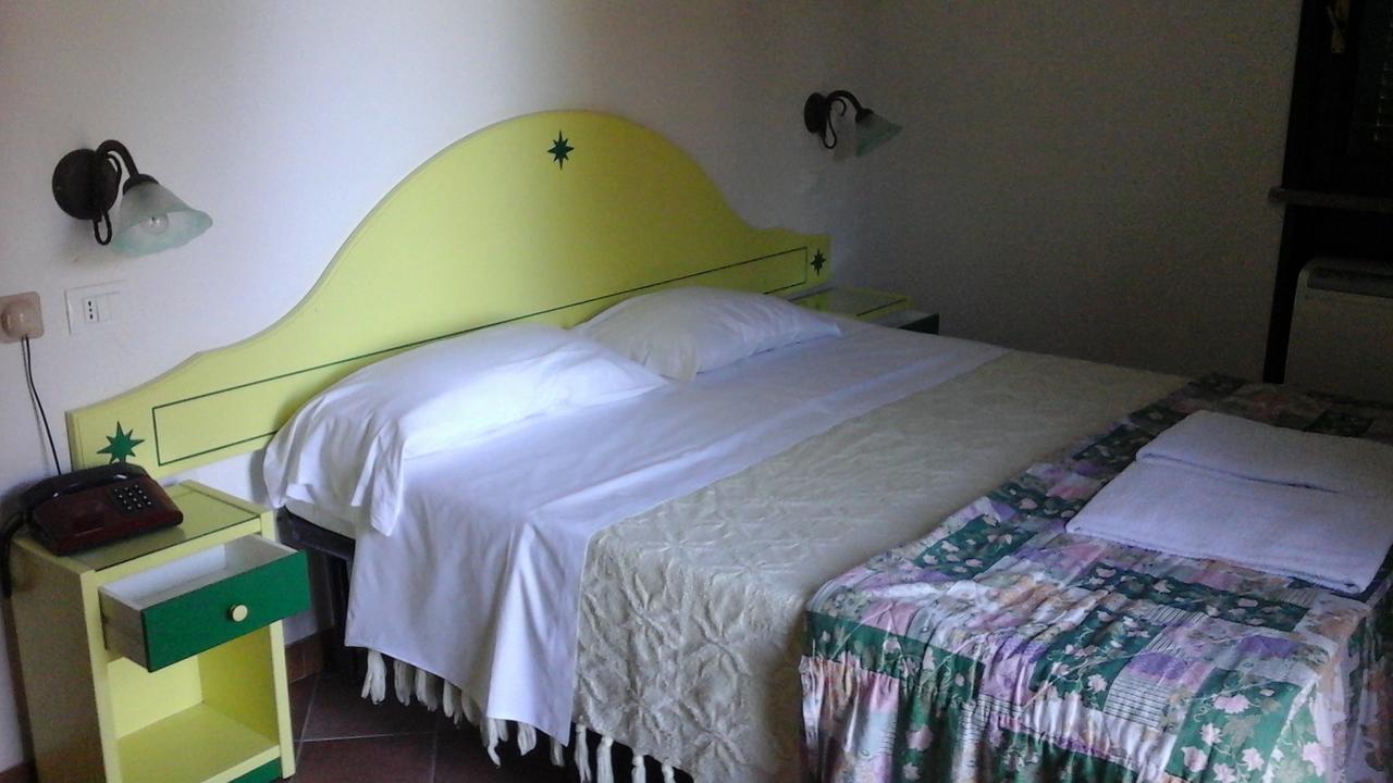 Hotel Club Torre Capovento Sperlonga Exteriör bild