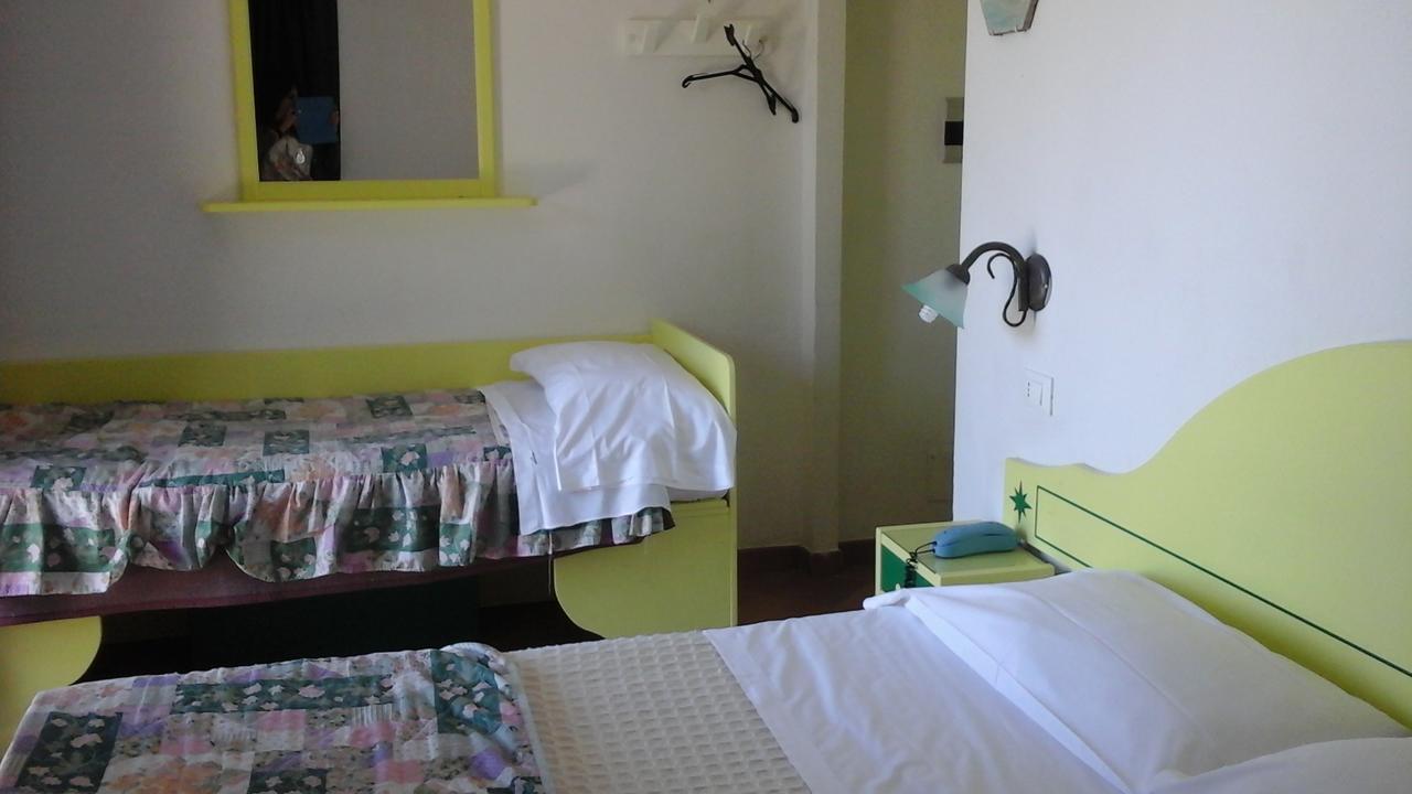 Hotel Club Torre Capovento Sperlonga Exteriör bild