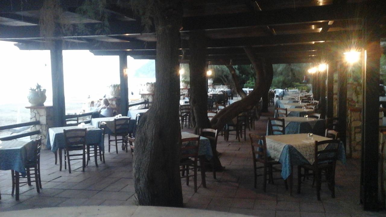 Hotel Club Torre Capovento Sperlonga Exteriör bild